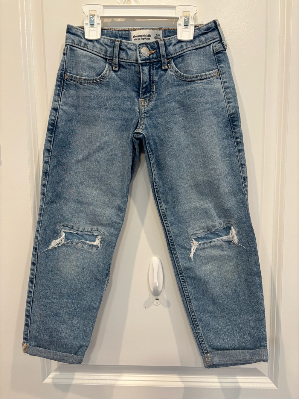 abercrombie kids Girls Boyfriend Jeans Mid Rise Distressed 5/6